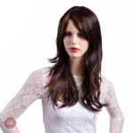 Cheveux bruns profonds de 50 cm de longueur