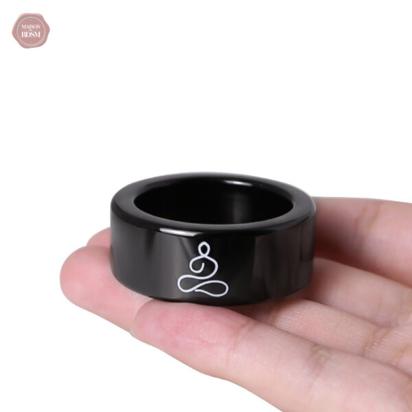 Bijoux artisanaux : anneaux de gland Namaste