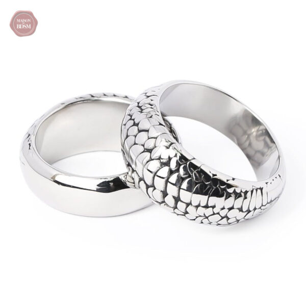 bague-gland-cailles-de-dragon-acier-or-24k-1 Bague Gland Écailles de Dragon en Acier et Or 24K