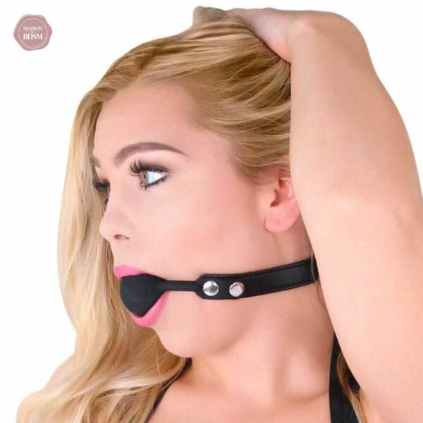 Accessoire BDSM : bâillon boule noir pour des jeux sensuels