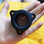 Dispositif de torture douce pour le scrotum