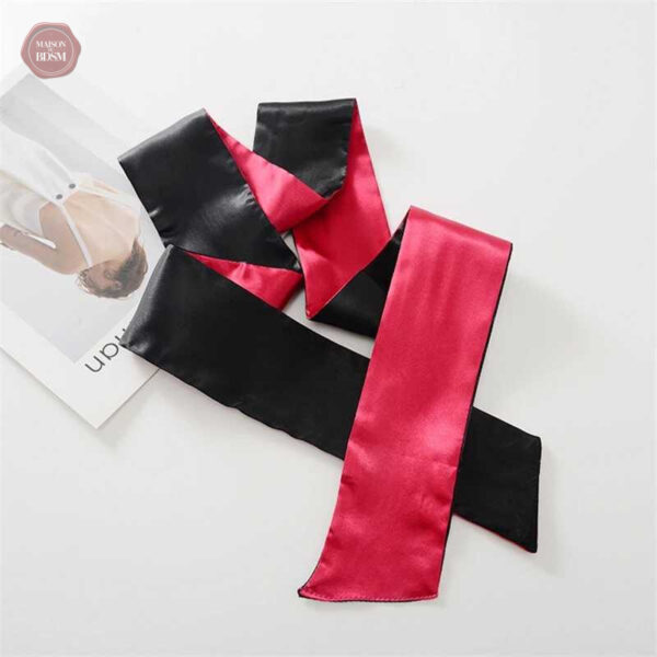 Bandeau de bondage pour jeux sensuels