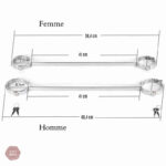 Menottes avec barre pour une expérience de bondage