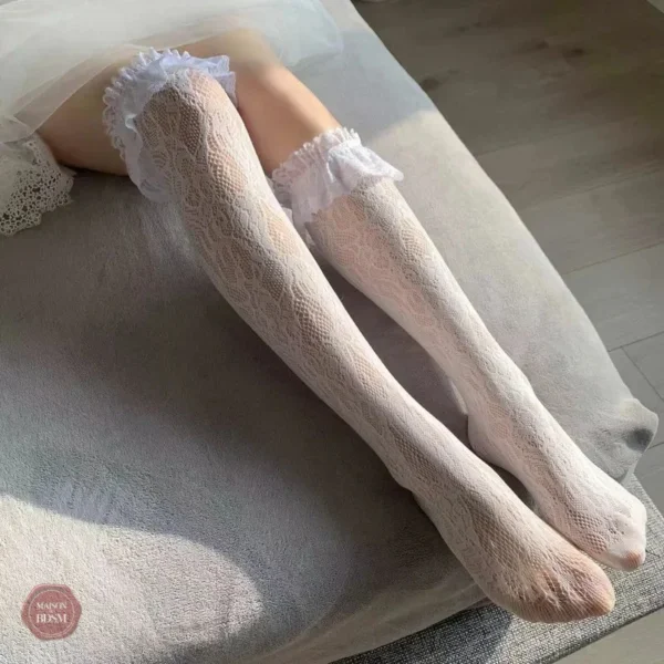 Lingerie gothique en bas résille avec dentelle raffinée