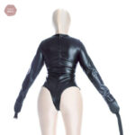 Vêtement BDSM pour sensations intenses