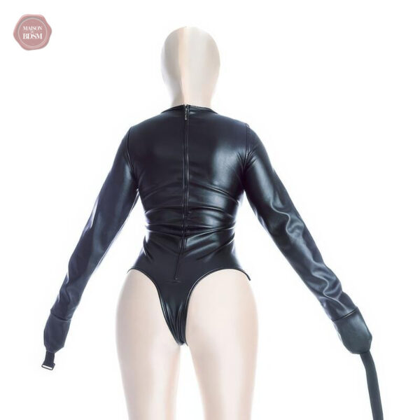 Vêtement BDSM pour sensations intenses