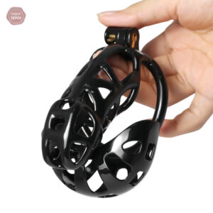 Cage de chasteté Black Mamba pour un contrôle efficace