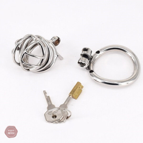 Cage de chasteté courte, design en métal élégant