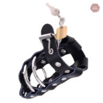 Accessoire de chasteté en cuir pour une expérience intense