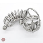 Accessoire de chasteté en métal pour contrôle masculin