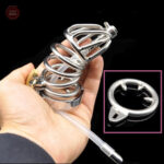 Accessoire de chasteté pour homme en métal