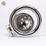 Accessoire de chasteté masculin en métal durable