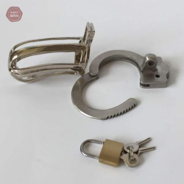 Cage de chasteté en métal, confort et sécurité garantis