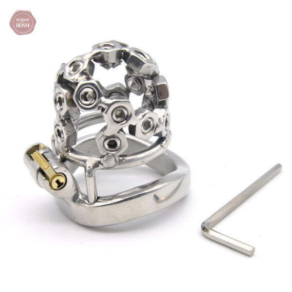 Accessoire de chasteté en métal pour un contrôle durable