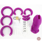 Cage de chasteté silicone, design violet, pour des jeux intimes