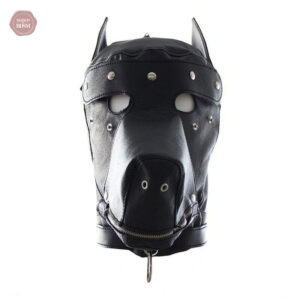 Cagoule noire pour pratiques BDSM