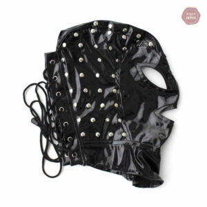 Accessoire BDSM : cagoule cloutée pour jeux de rôle