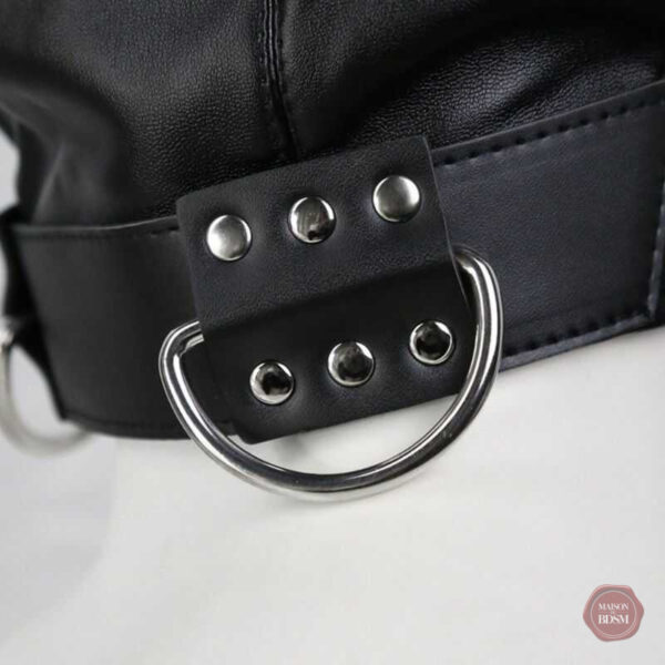 Cagoule noire pour un look mystérieux et captivant
