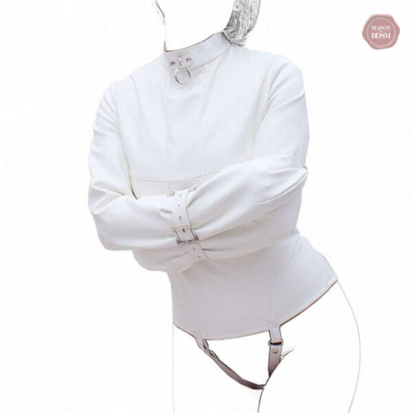 Camisole BDSM pour des jeux sensuels et intenses