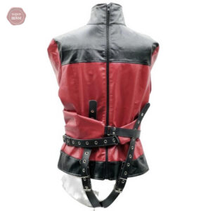 Vêtements BDSM : camisole de force stylée