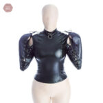 Camisole de force pour femme en style BDSM