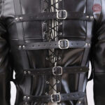 Camisole BDSM avec fermetures pratiques et confortables