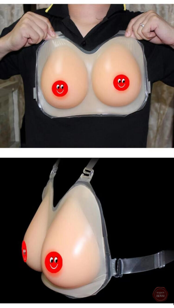 Formes mammaires confortables pour le cross dressing