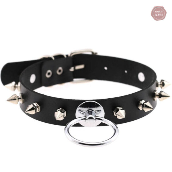 Choker gothique avec clou