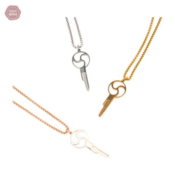 Élégante clé de chasteté en or avec motif distinctif