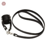 Accessoire érotique en cuir pour jeux de domination