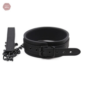 Collier Bondage en cuir pour pratique BDSM