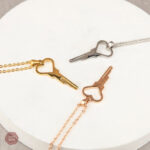 Collier Clé Coeur en Or et Acier pour la chasteté