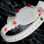 Collier télécommandé pour intensifier les jeux BDSM