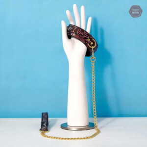 Accessoire BDSM élégant avec design serpent