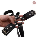 Collier en menottes pour expériences sensuelles intenses