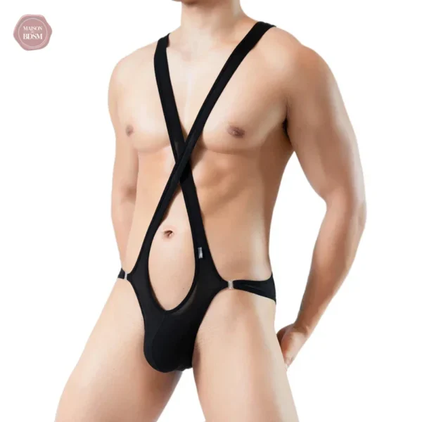 Look audacieux avec jockstrap sexy