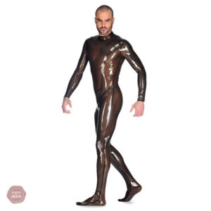 Vêtement en latex transparent pour style audacieux