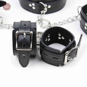 Menottes de contrainte pour pratiques BDSM sécurisées