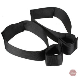 Menottes BDSM pour poignets et cuisses, design confortable