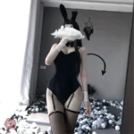Costume élégant de lapin pour Halloween