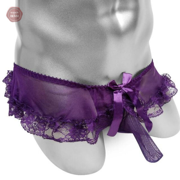 Vêtement travesti avec gaine pénienne intégrée