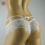 Vêtement sexy en dentelle à entrejambe ouvert