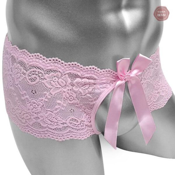 culotte-ouverte-a-lentrejambe-en-dentelle-florale-1 Culotte ouverte dentelle florale pour un look audacieux