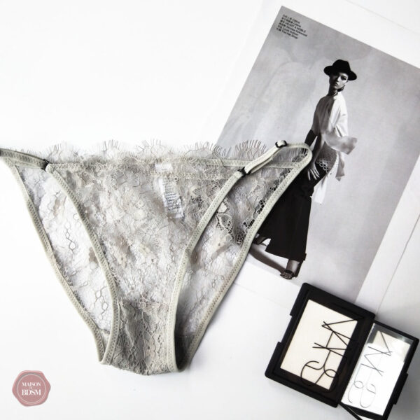 Culotte en dentelle légère, style sexy et féminin