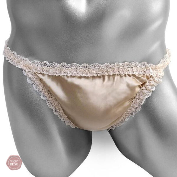 Culotte sexy en soie pour un look audacieux