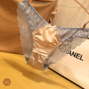 Culotte satin de soie glacée ajourée sans couture