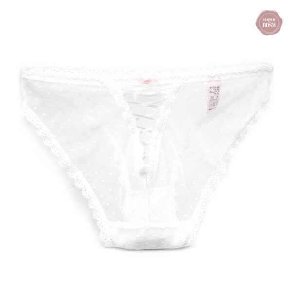 Vêtements travestis : culotte en dentelle pour un style audacieux
