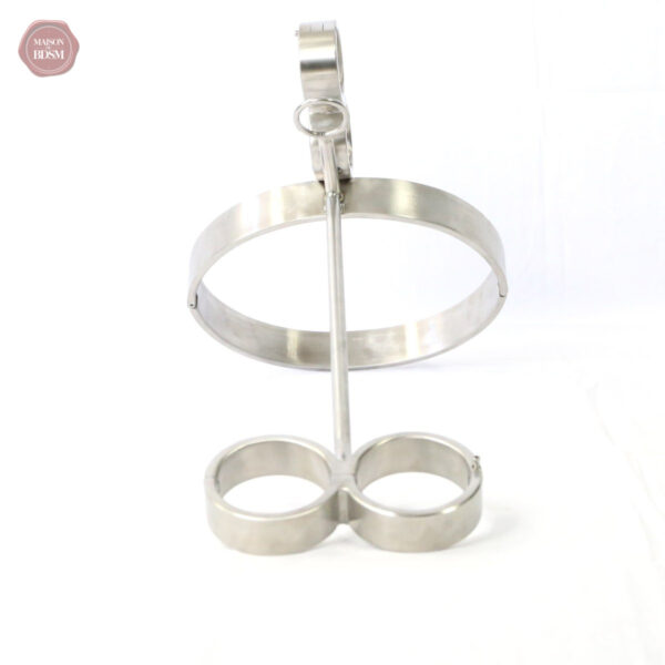 Accessoire de bondage pour des explorations sensuelles