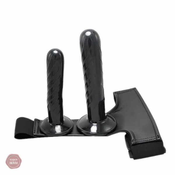 Gode ceinture noir avec fonctionnalité vibrante pour couples