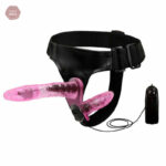 Expérience de plaisir partagé avec gode ceinture vibrant